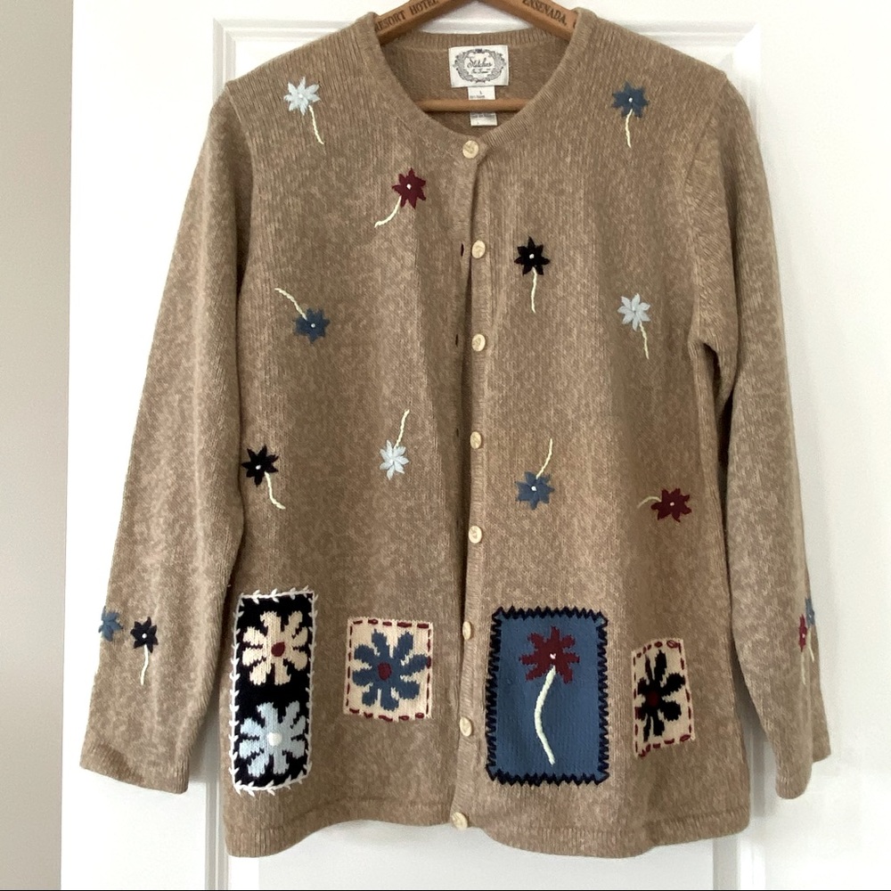 VTG Stitches in Time Embroidered Oatmeal Cardigan with MEASUREMENTS Size Lg